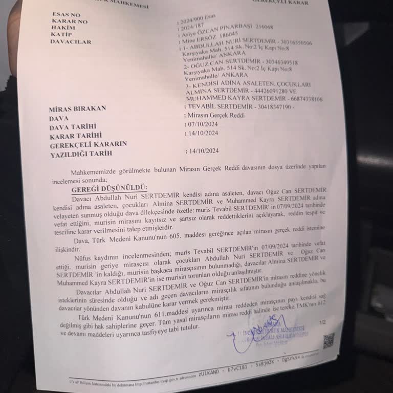 Ölen Babamın Hesabına Gelen Mesajlar