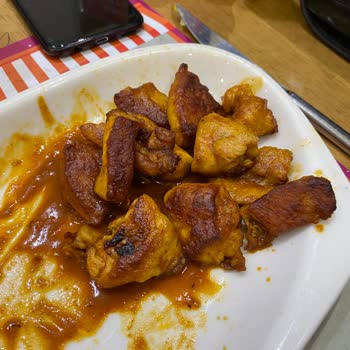 Yanık Tavuk Ve Soğuk Makarna Deneyimi