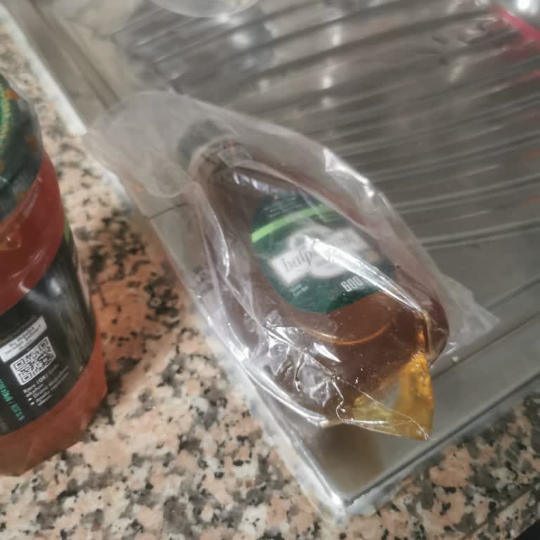 Amazon Denied My Return for Broken Honey and Gave an Empty Refund Policy Link