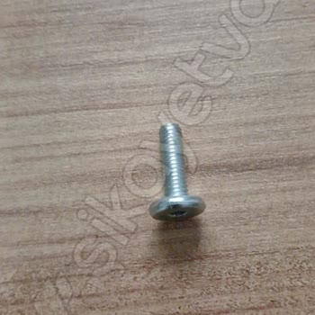 Boss Group Trendyol'dan Aldığım Dolabın Vida Eksikliği Ve Çözüm Beklentisi