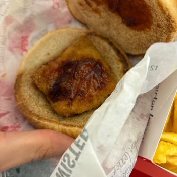 KFC'de Görselle Gerçek Arasındaki Büyük Fark