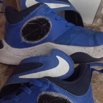 Boyner'den Aldığımız Nike Ayakkabının Cırtları Neden Tutmuyor?