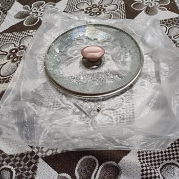 Yeni Alınan Tencerenin Kapağı Patladı Ve Yaralanmaya Sebep Oldu