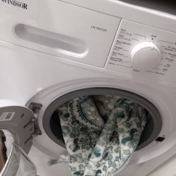 Çamaşır Makinesi Battaniyemi Parçaladı