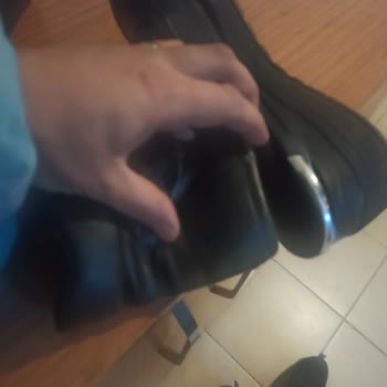 Dolgu Topuklu Botun Tabanı Ayrıldı, Firma Sorumluluk Almadı