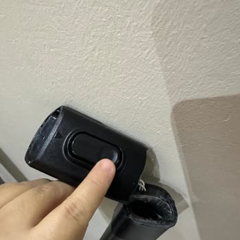 Philips 8000 Süpürge: Kırılan Plastik Aksam Ve Sürekli Arızalar