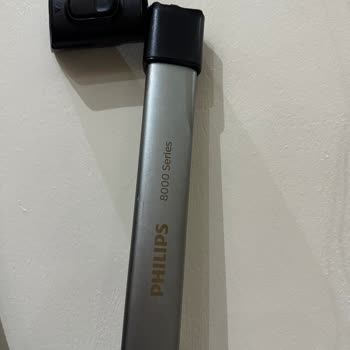 Philips 8000 Süpürge: Kırılan Plastik Aksam Ve Sürekli Arızalar