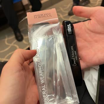 Yeni Alınan Maskara Kurumuş Çıktı