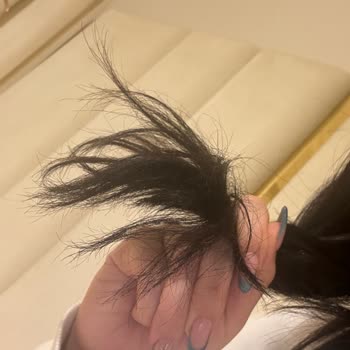 Fön Başlığı Sorunu Saçlarımı Ve Ellerimi Mahvetti