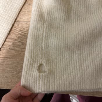 H&M Mağazasından Etiketsiz Ürün Ve Alarm Sorunu