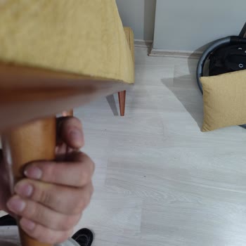 Yamuk Koltuk Ve İlgisiz Servis