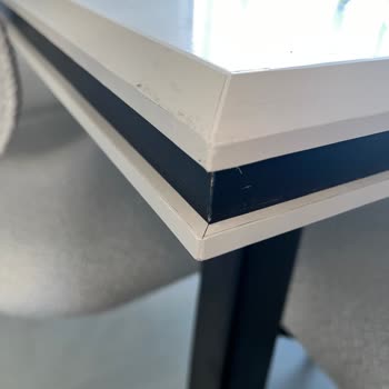 Düğün Paketinde Kırık Ve Hasarlı Eşyalar