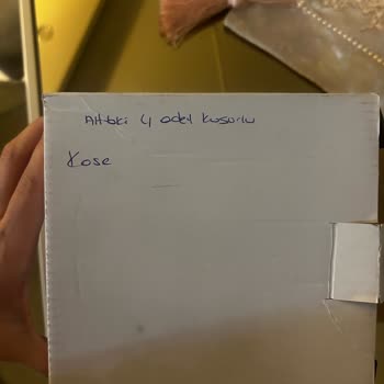 Kargo Ve Müşteri Hizmetleri Sorunu: Kırık Ve Defolu Ürünler