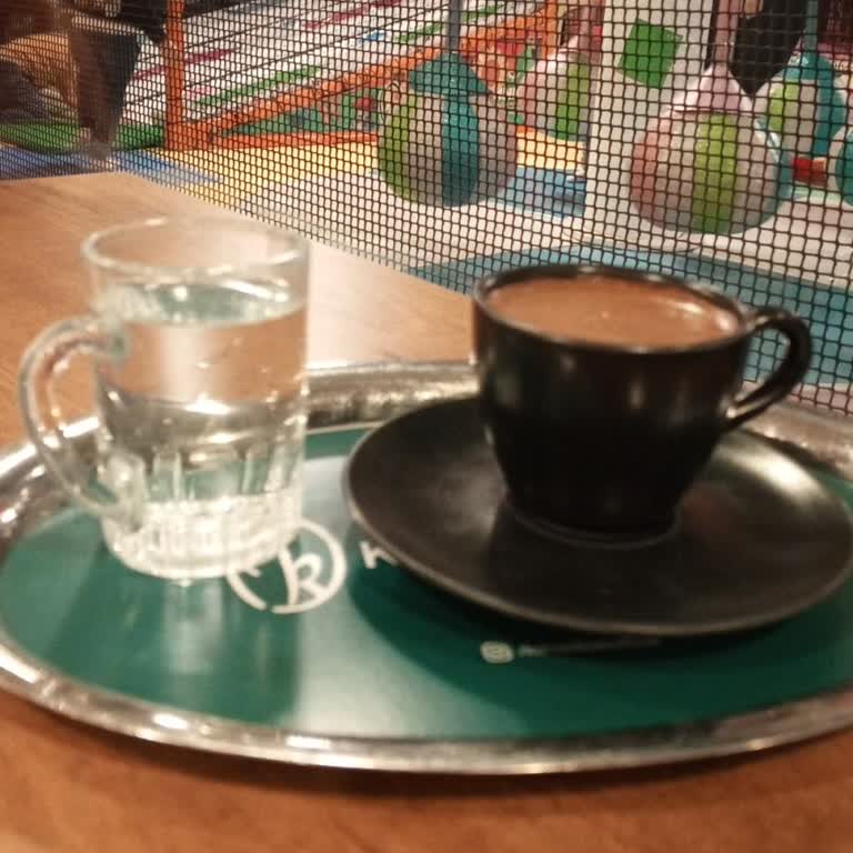 Kahve Siparişi Krizi Ve Müdürün İkazı