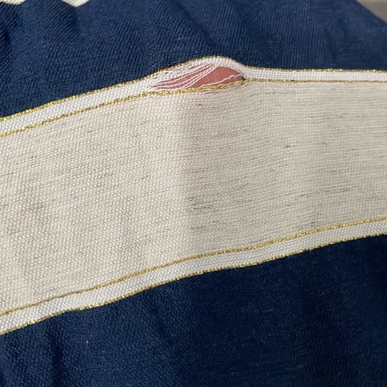 Kalitesiz Kumaş Ve Kötü Müşteri Hizmeti