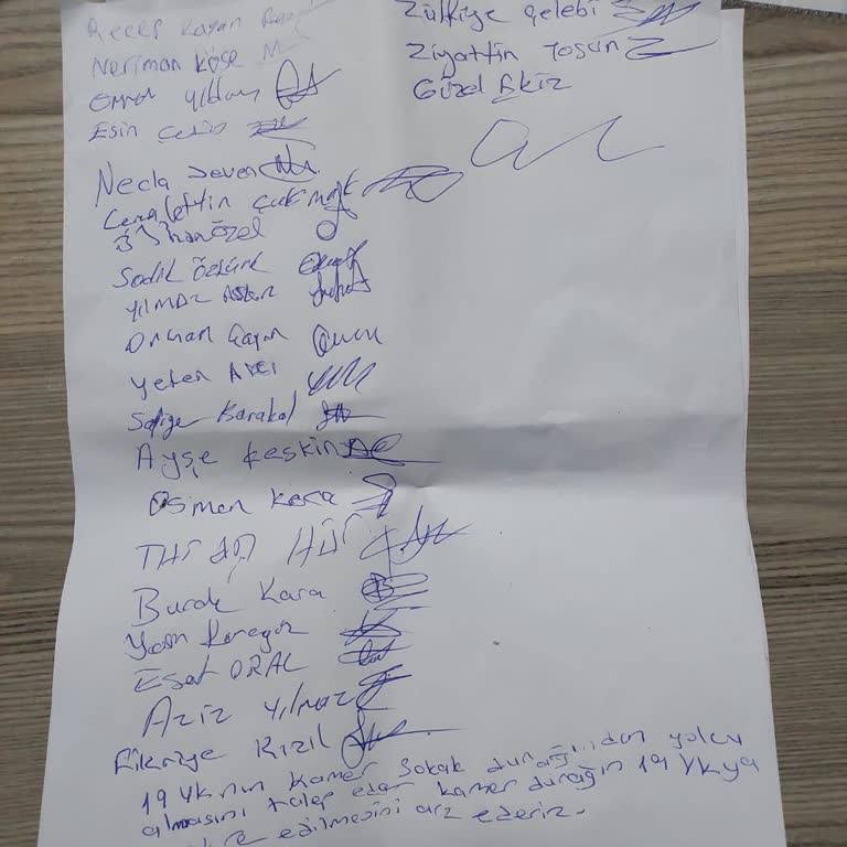Yeni Açılan Durakta Otobüs Sorunu