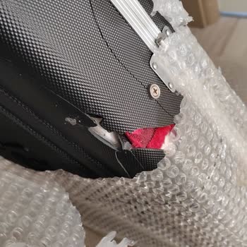 Aras Kargo İle Taşınan Gitarımın Hardcase'i Hasar Gördü