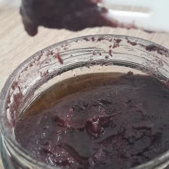 Zeytin Ezmesinden Çıkan Kıl İle Mahvolan Kahvaltı