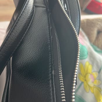 Derimod Çantanın Kısa Sürede Dökülmesi: Kalite Mi, Hayal Kırıklığı Mı?