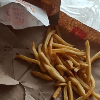 Мой заказ в Burger King: недостающие ингредиенты и неприятный запах