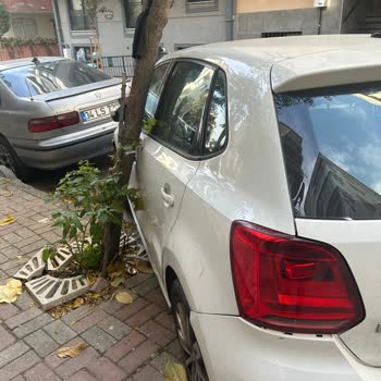 Zurich Insurance Refuses to Cover Original Spare Parts for My Car Repair