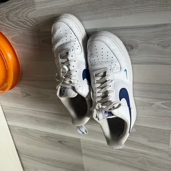 Nike Air Force Ayakkabıda Kronik İç Topuk Sorunu