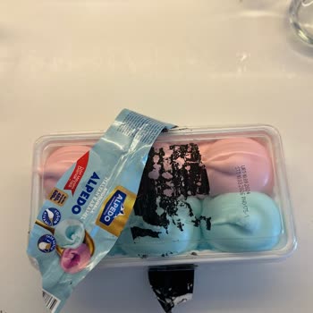 Alpedo Dondurma Paket Bandı Sorunu: Yapışkan Madde Her Yerde!
