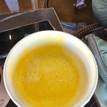 Zerdaçallı Latte'de Kahve Eksikliği Ve Kötü Tat