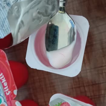 İçimino Yoğurt Paketinde Hijyen Sorunu