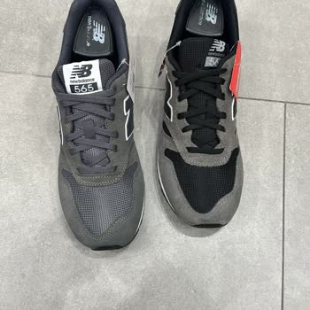 New Balance Shoes Cause Severe Odor After Just One Hour