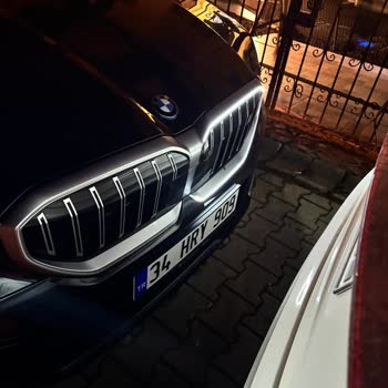 BMW Yeni Model Aracın LED Ve Panel Sorunları