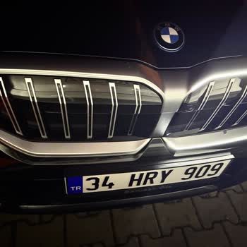 BMW Yeni Model Aracın LED Ve Panel Sorunları