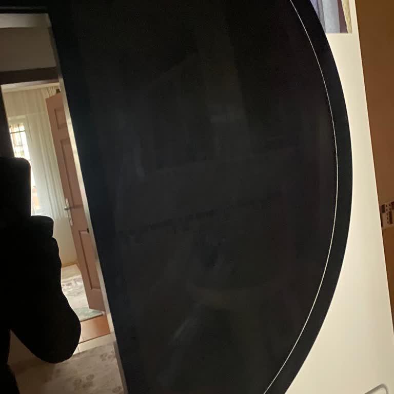 Grundig Kurutma Makinesinde Beklenmedik Çizikler Ve Lekeler