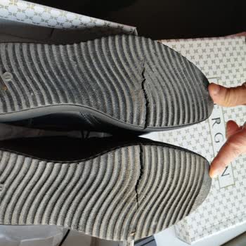 Tergan Deri Ayakkabıda Beklenmedik Taban Sorunu