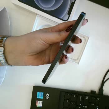 İphone 12'nin Batarya Sorunu Ve Yetersiz Destek Deneyimi