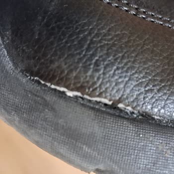 Skechers Botlarında Tekrarlayan Çatlama Sorunu