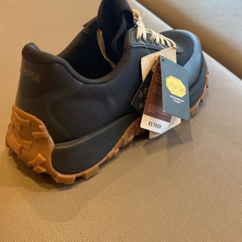 Camper Ayakkabılarda Kalıcı Plastik Koku Sorunu