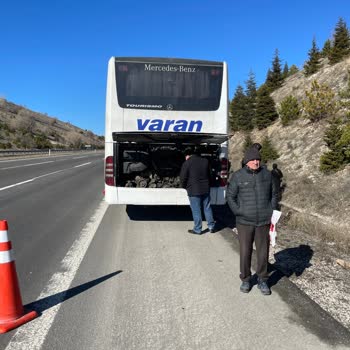 Otobüs Arızası Ve Güvenlik Sorunu Yolcuları Mağdur Etti