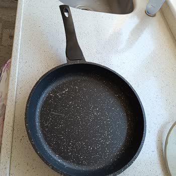 Granit Tava Aldatmacası Ve Müşteri Hizmetleri Sorunu