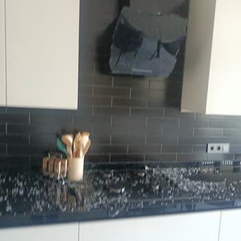 Patlayan Aspiratör Evde Korku Ve Zarar Yarattı