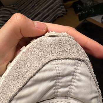 Lacoste Ayakkabıda Kalite Sorunu: 2 Haftada Açıldı!