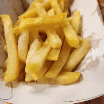 Alibeyköy'deki Pizzacıda Rezil Patates Deneyimi