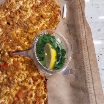 Usta Pideci Ankara Gar'da Hayal Kırıklığı: Lahmacun Menüsü Beklentileri Karşılamadı