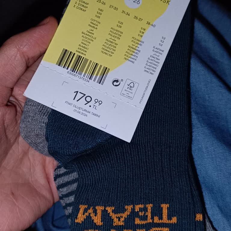 Yanlış Gönderilen Çoraplar