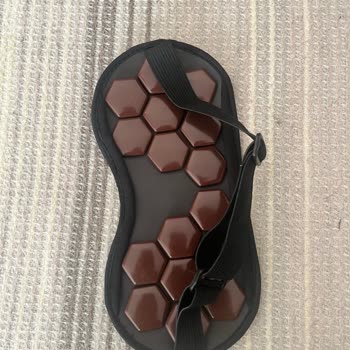 Yanıltıcı Ürün Bilgilendirmesi: Isıtma Özelliği Olmayan Göz Maskesi