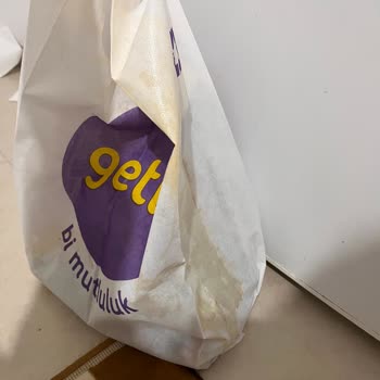 Getir Siparişi: Lekeli Poşet Ve Yenilemeyen Ürünler