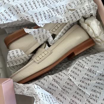 Yanlış Renk Ayakkabı Ve İletişim Sorunları