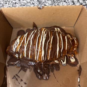 Karton Paketleme Nedeniyle Kruvasan Çikolatası Sorunu