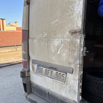 Kargoyu Taşıyamayan Kargocu Ve Çirkin Üslup