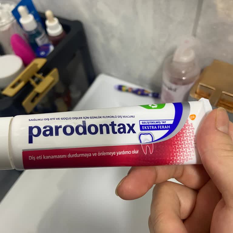 Parodontax Diş Macunu: Dişlerimizi Mahvetti!